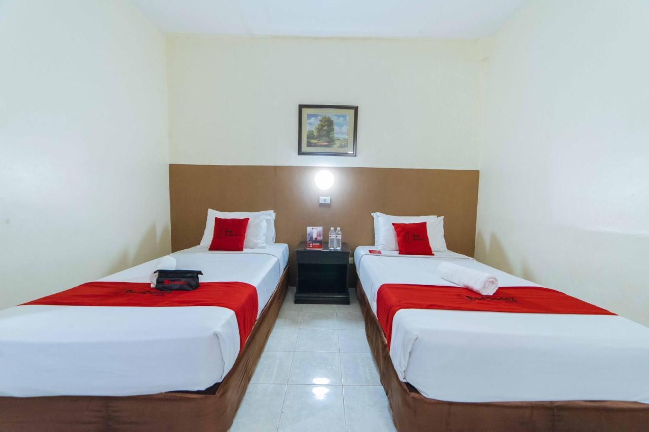 Hotel Reddoorz Premium @ The Ritz Garden Oases Davao Zewnętrze zdjęcie