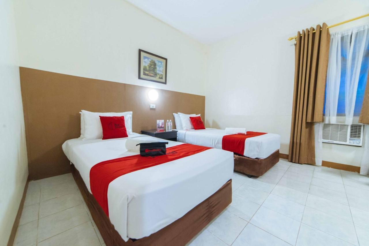 Hotel Reddoorz Premium @ The Ritz Garden Oases Davao Zewnętrze zdjęcie