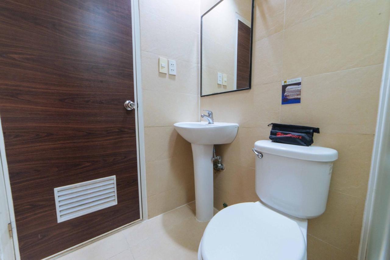 Hotel Reddoorz Premium @ The Ritz Garden Oases Davao Zewnętrze zdjęcie