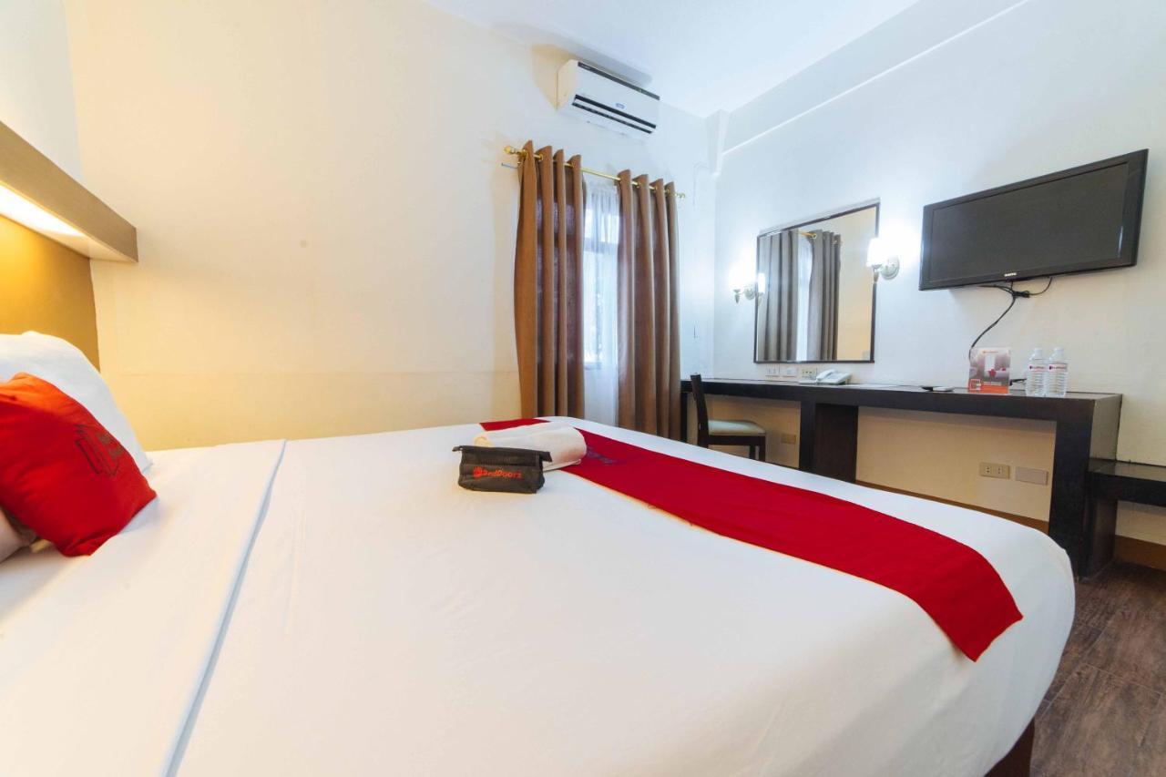 Hotel Reddoorz Premium @ The Ritz Garden Oases Davao Zewnętrze zdjęcie