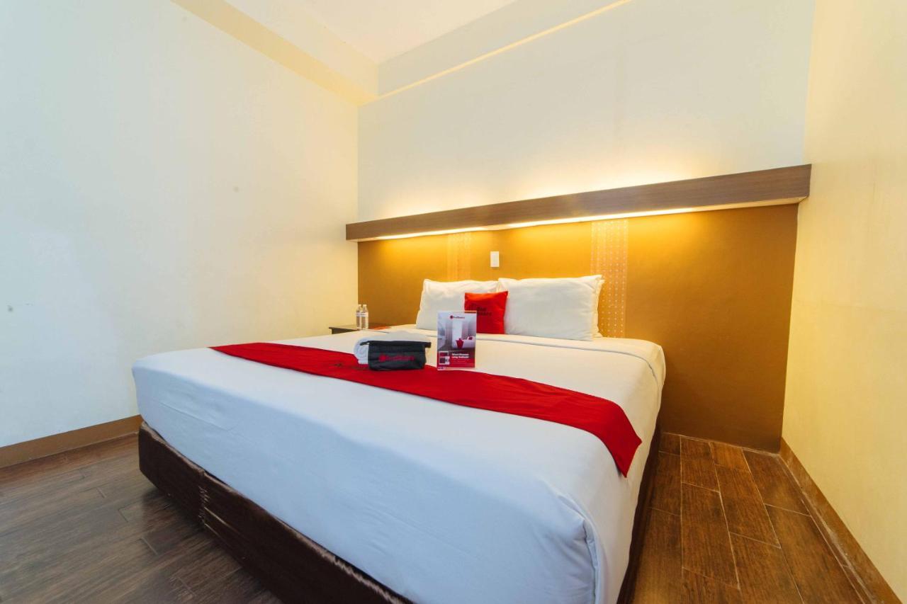 Hotel Reddoorz Premium @ The Ritz Garden Oases Davao Zewnętrze zdjęcie